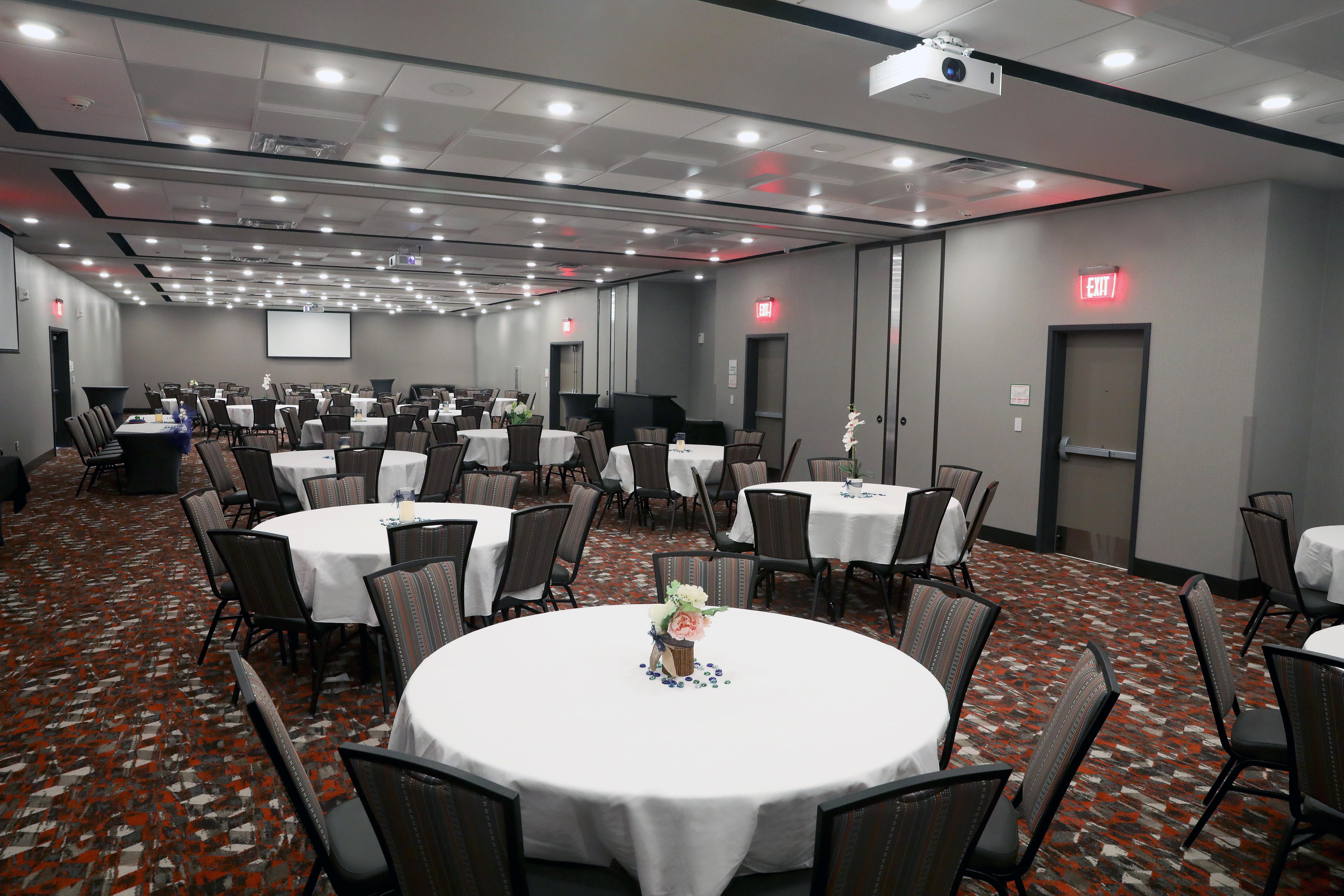 Holiday Inn & Suites Sioux Falls - Airport By Ihg מראה חיצוני תמונה